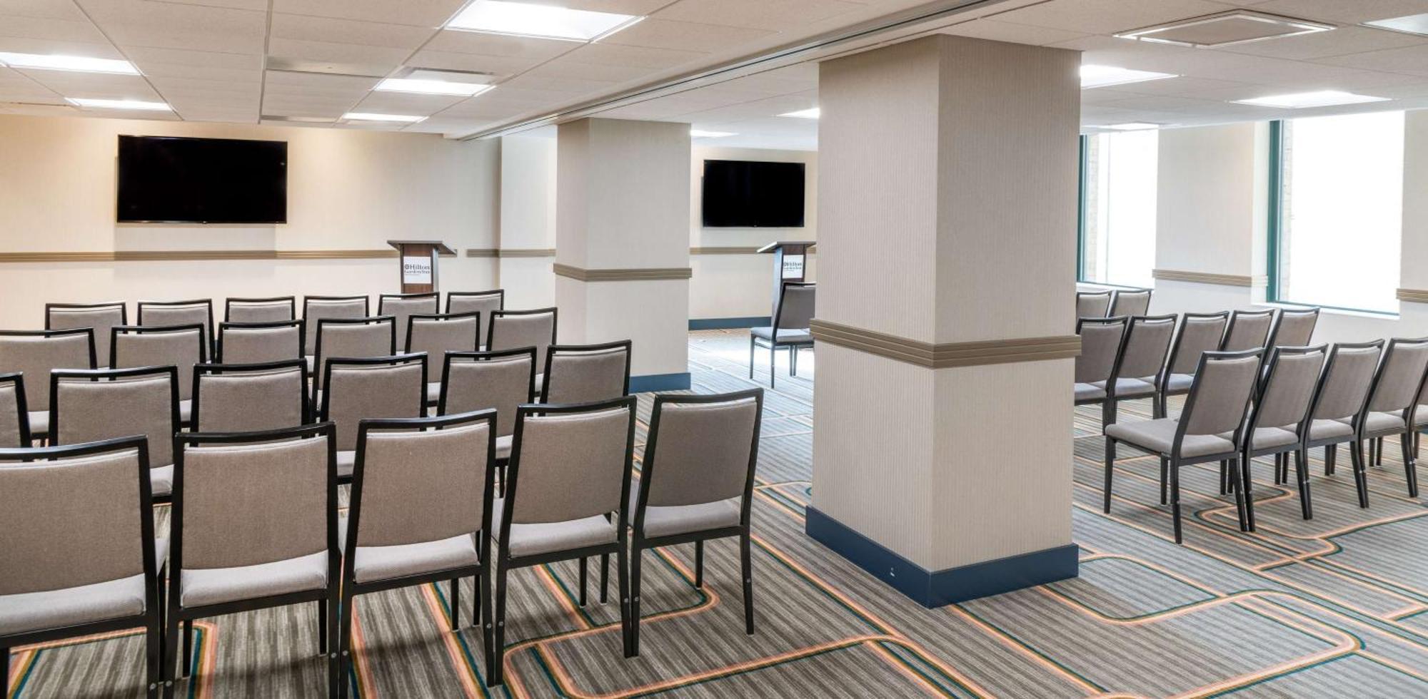 Hilton Garden Inn Flint Downtown Esterno foto